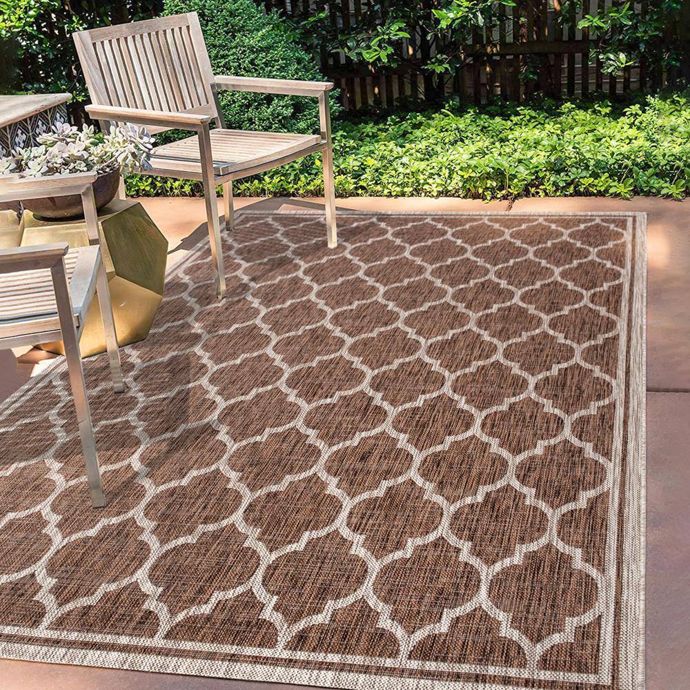 Espresso Taupe Trellis 5' x 8' Synthetic Indoor/Outdoor Rug