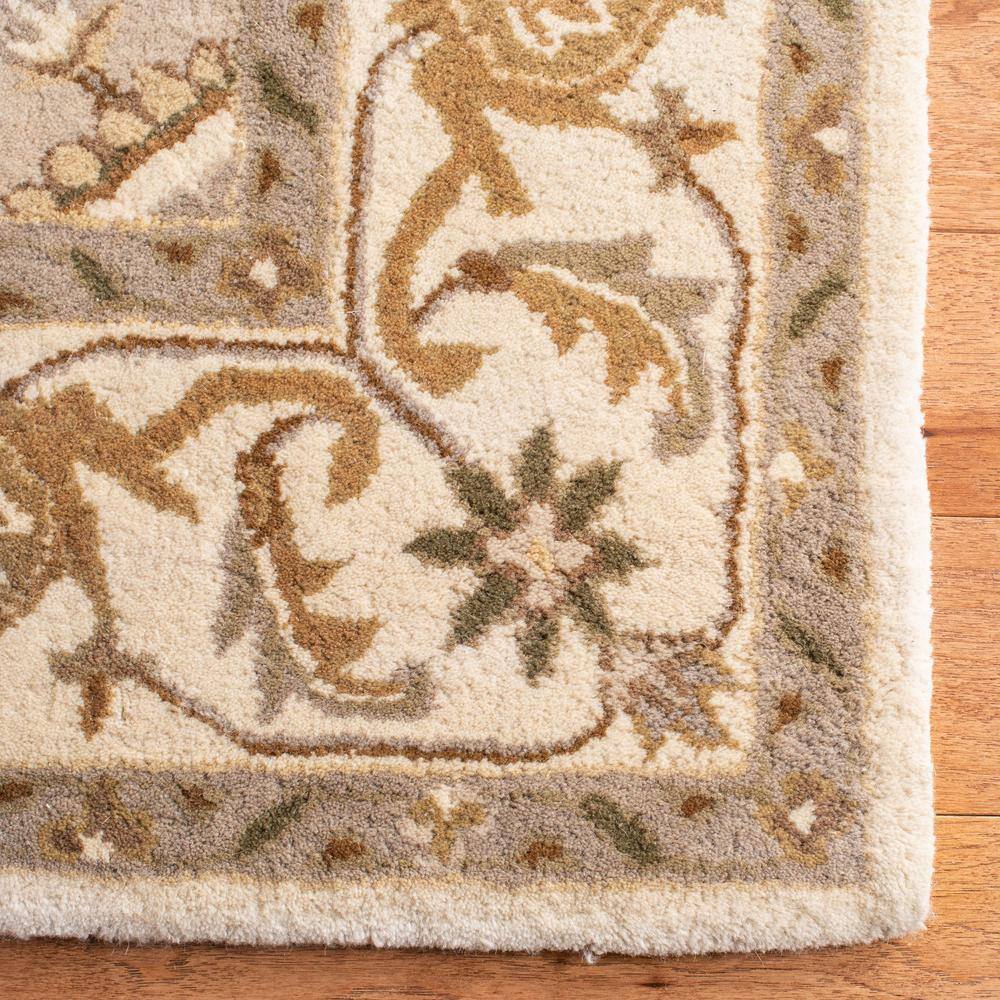 Handmade Beige and Sage Wool Tufted Round Rug