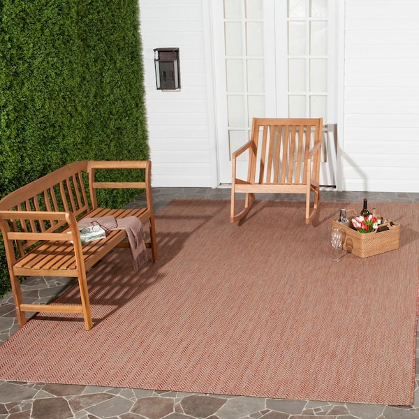 Courtyard Red/Beige 7 ft. x 7 ft. Solid Color Chevron Indoor/Outdoor Square Area Rug