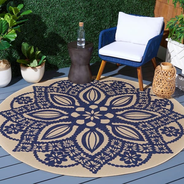 Courtyard Beige/Navy 7 ft. x 7 ft. Round Border Indoor/Outdoor Patio  Area Rug