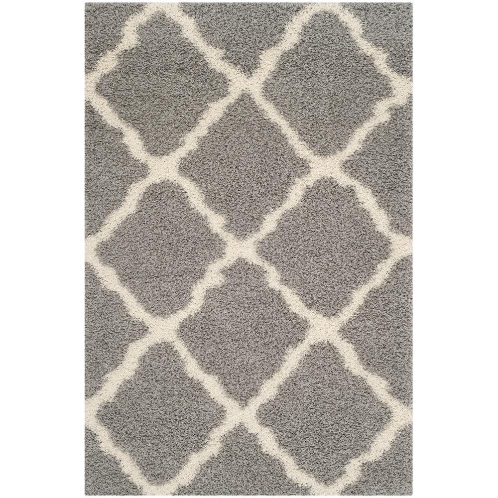 Ivory and Grey Geometric Shag Rug, Synthetic 5'1" x 7'6"