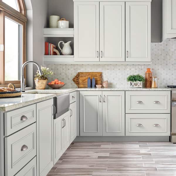 1 gal. #PPU18-07 Falling Snow Semi-Gloss Enamel Interior/Exterior Cabinet, Door & Trim Paint