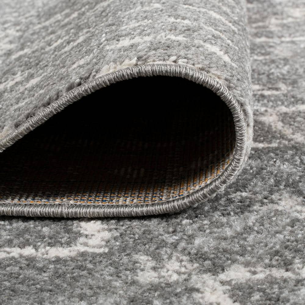 Reversible Gray/Ivory Trellis Synthetic 8' x 10' Area Rug