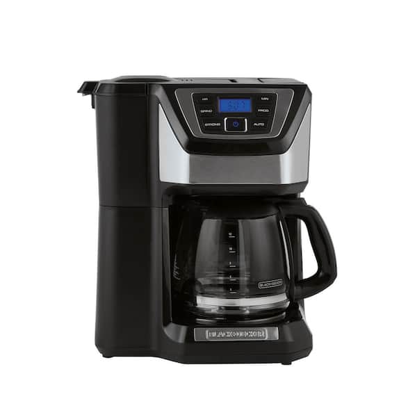 https://images.thdstatic.com/productImages/5a45fb40-27a4-40fa-860d-46439cdba1aa/svn/black-with-stainless-steel-black-decker-drip-coffee-makers-cm5000b-e1_600.jpg
