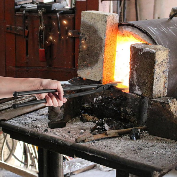 VEVOR Blacksmith Tongs, 18 in. V-Bit Bolt Tongs, Carbon Steel