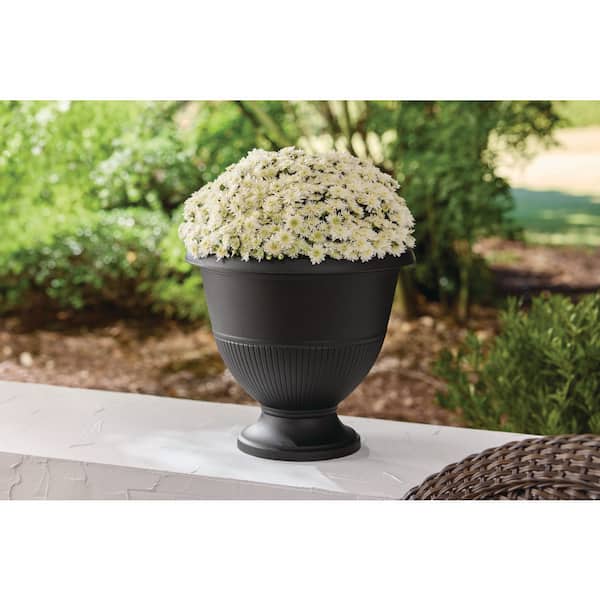 15 in. Solana Black Resin Urn Planter (15 in. D x 13 in. H)
