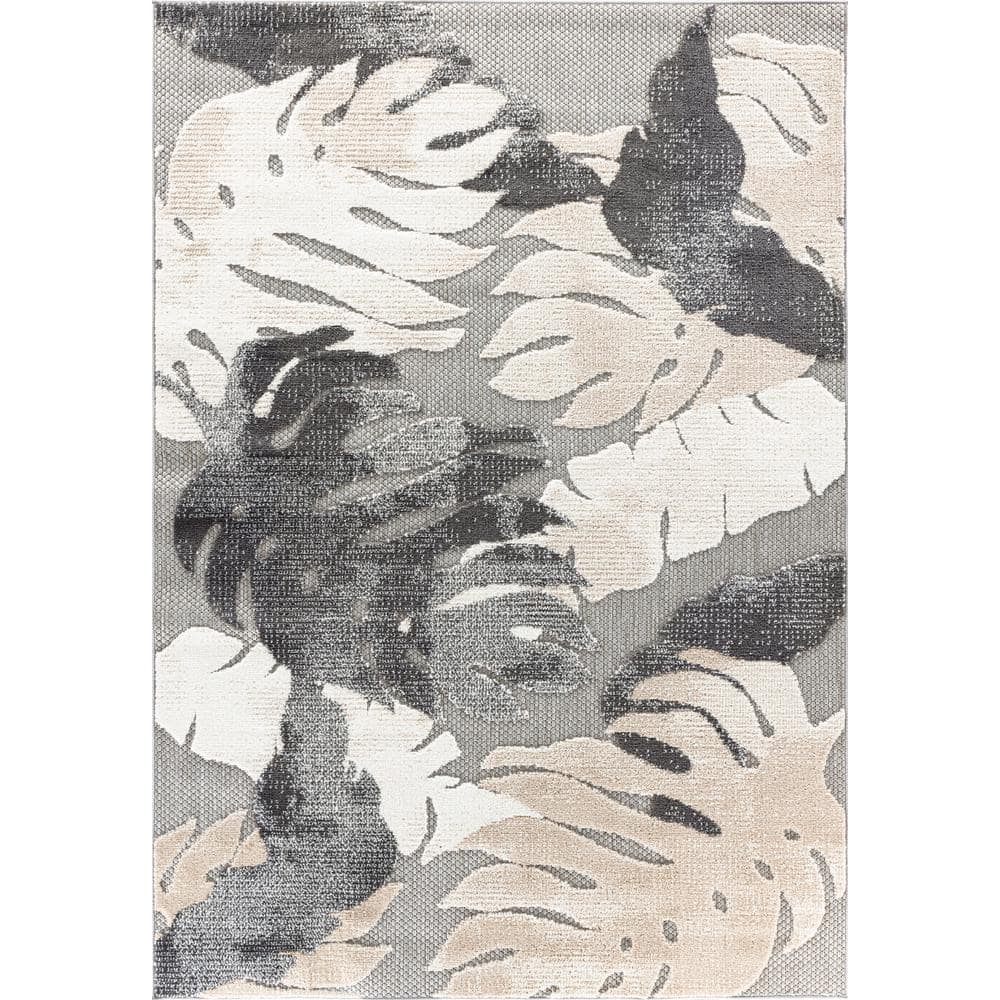 Gray Floral Synthetic 5' x 7' Easy Care Area Rug