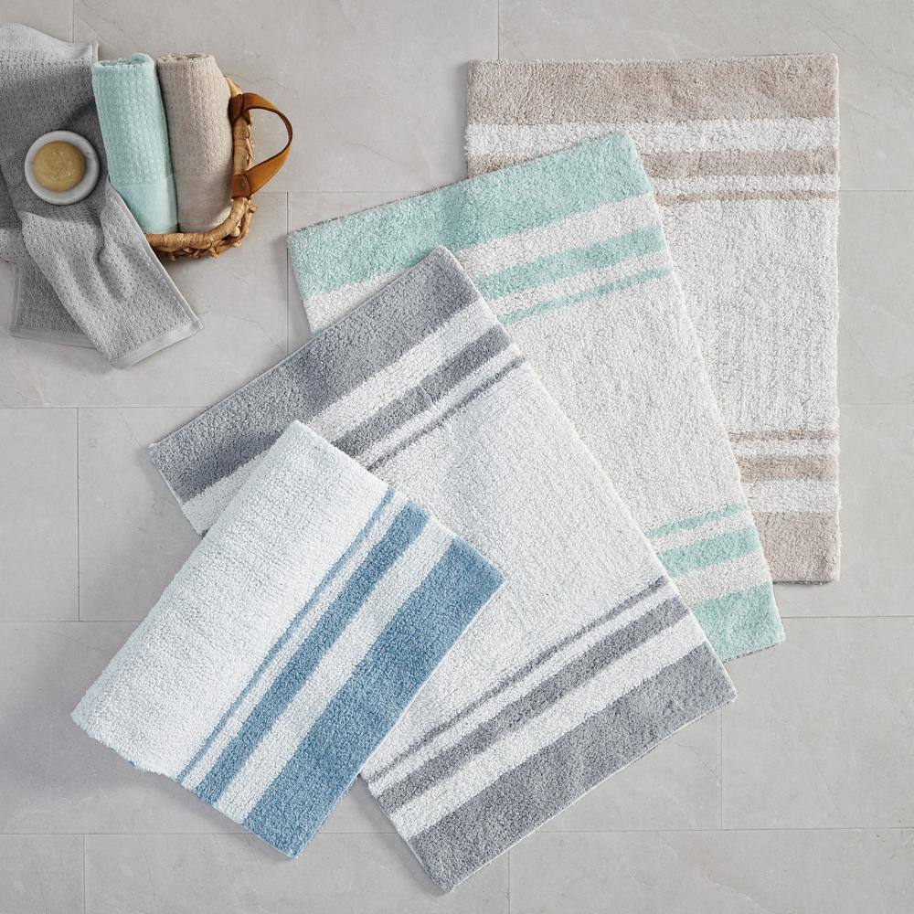 Aqua and White Cotton Reversible Bath Rug 20'' x 30''
