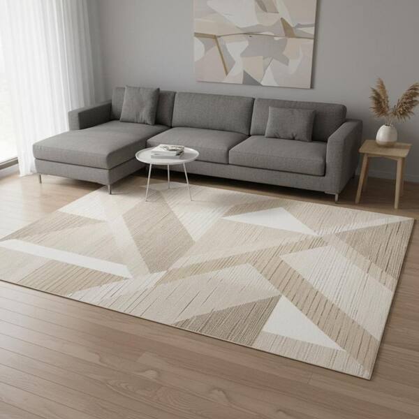 7' X 10' Beige And Cream Geometric Area Rug