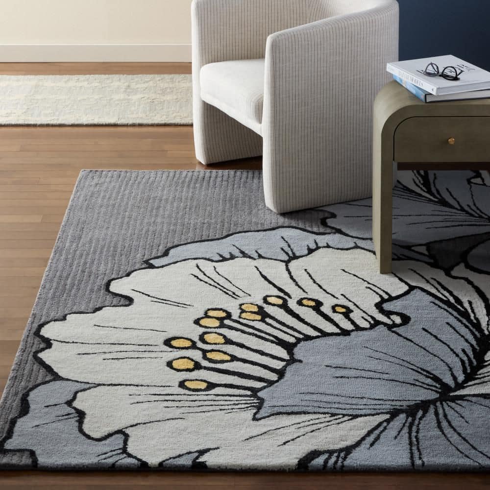 Gray Floral Handmade Wool and Viscose 6' x 9' Area Rug