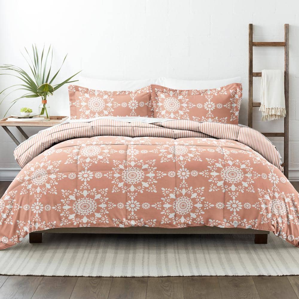 3-Piece Clay Daisy Medallion Pattern Reversible Microfiber King / California King Down-Alternative Comforter Set price history on PriceWatchPro