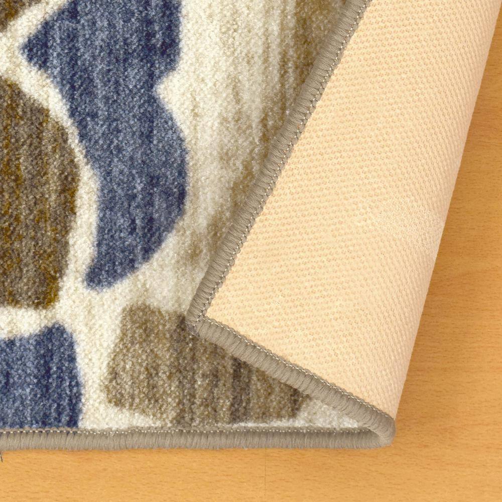 Roselyn Blue and Beige Floral Synthetic 2' x 3' Area Rug