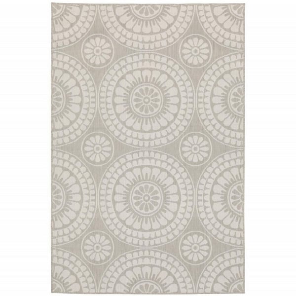 Gray, Ivory 7 ft. x 9 ft. Loomed Geometric Polypropylene Rectangle Indoor/Outdoor Area Rug