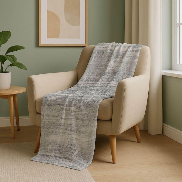 Premium Machine Washable ASB747 Silver 50 in. x 70 in. Sherpa Throw Blanket