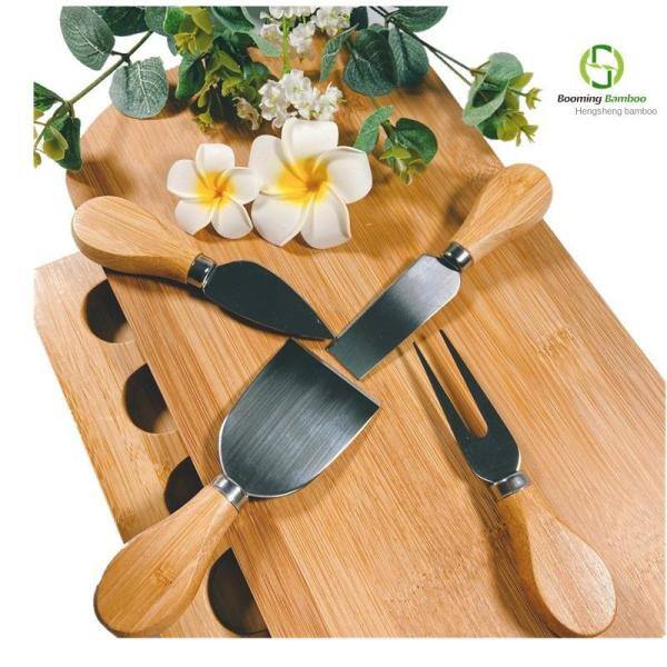 Wooden Chopping Board with Cutter