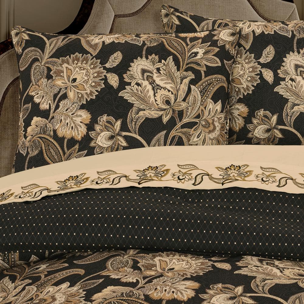 Montecito Queen Comforter Set in Black with Reversible Diamond Dot Design