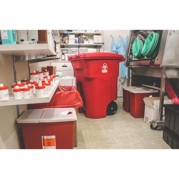 Toter 96 Gallon Red Hazardous Waste Trash Can/Garbage Can with