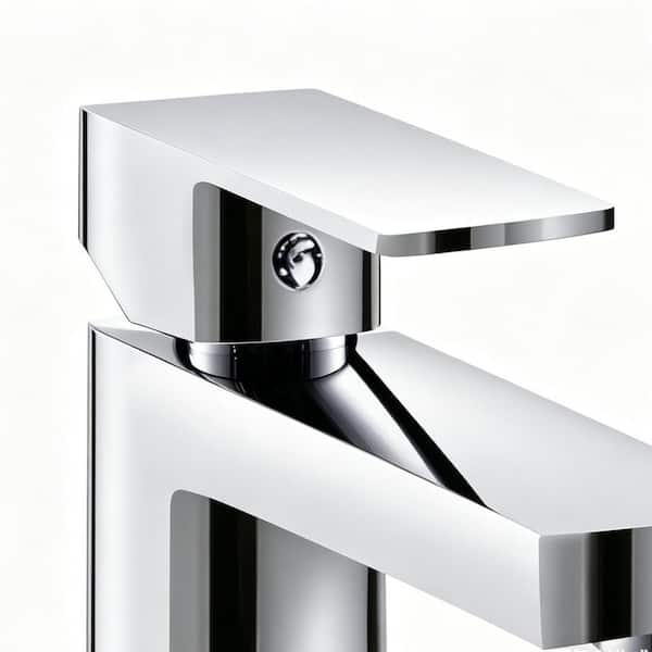 Single-Handle Single-Hole Bathroom Faucet in Chrome