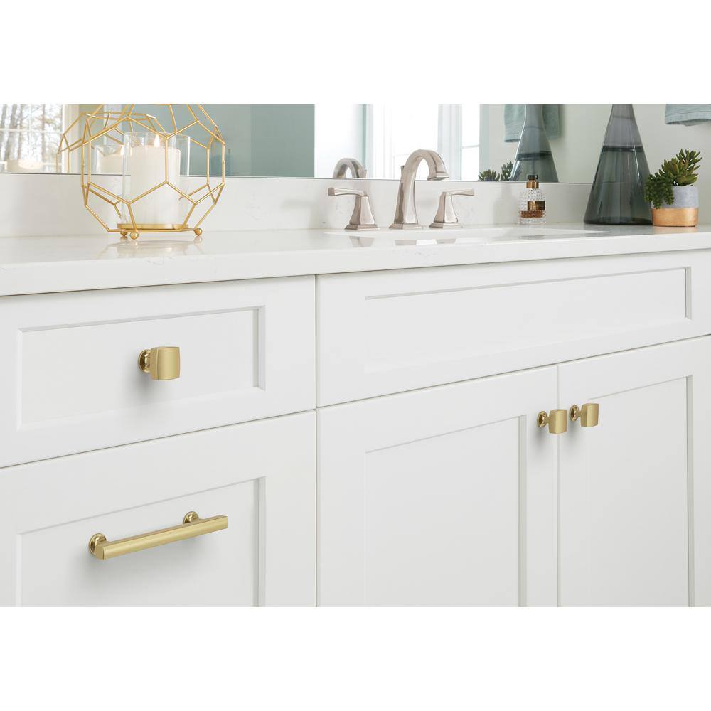 Everett 5-1/16 inch Golden Champagne Cabinet Pull with Mounting Hardware
