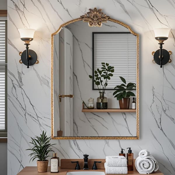 20 in. W x 30 in. H Arched Framed Wall Bathroom Vanity Mirror in Antique Gold Carved Finshed