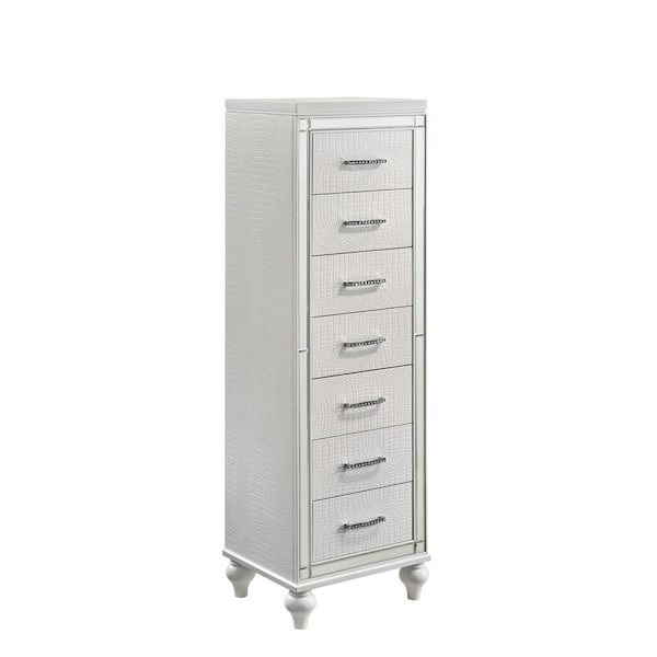 NEW CLASSIC HOME FURNISHINGS New Classic Furniture Valentino White 7-drawer 20 in. Lingerie Chest