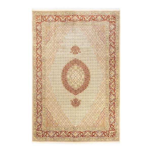 Mogul Traditional Ivory 6 ft. 8 in. x 10 ft. 1 in. Oriental Area Rug