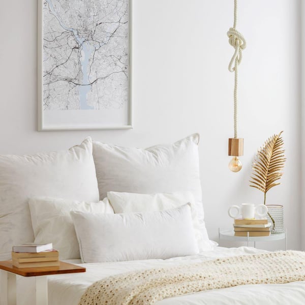 White Euro Garnetted Pillow