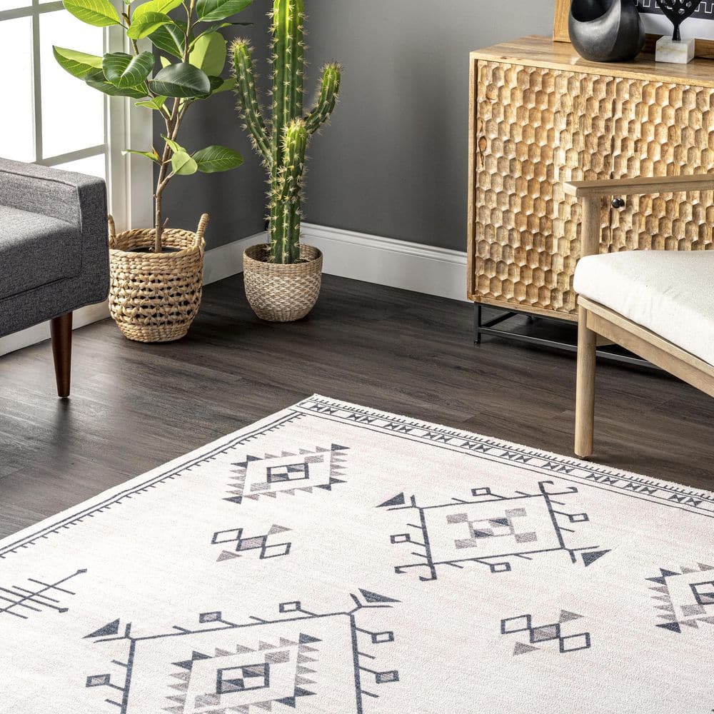 Cream Rectangular Washable Synthetic Area Rug, 2' x 3'