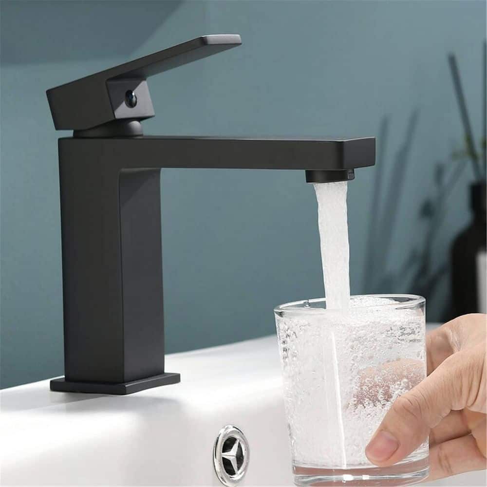 Single-Hole Single-handle Bathroom Faucet