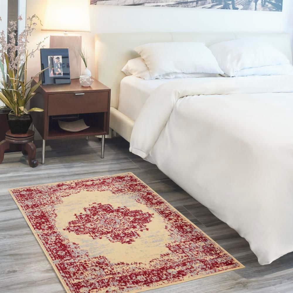Cream and Red Tufted Synthetic Medallion Rug 3' x 5'