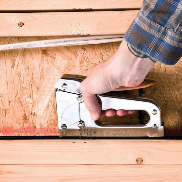 Staple gun for plywood new arrivals