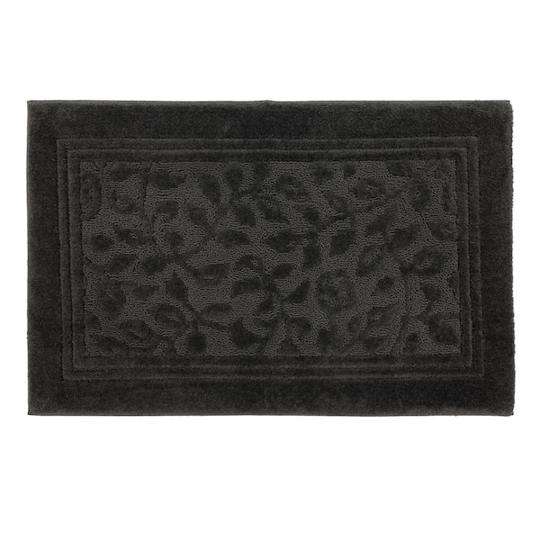 Mohawk Home Wellington 24 in. x 40 in. Nylon Machine Washable Bath Mat in Factory Gray