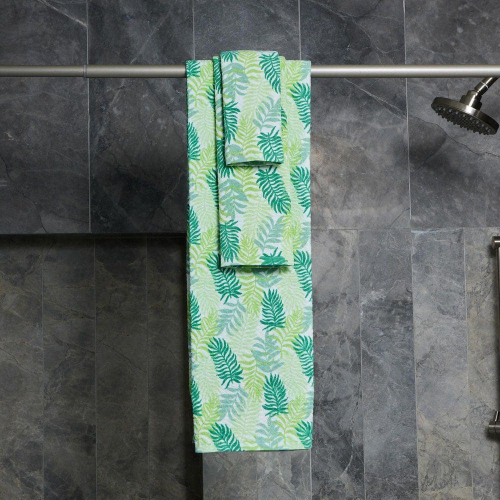 green-tropical-bath-towels-