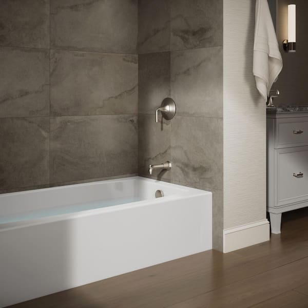 Elmbrook 60 in. x 32 in. Soaking Bathtub with Right-Hand Drain in White