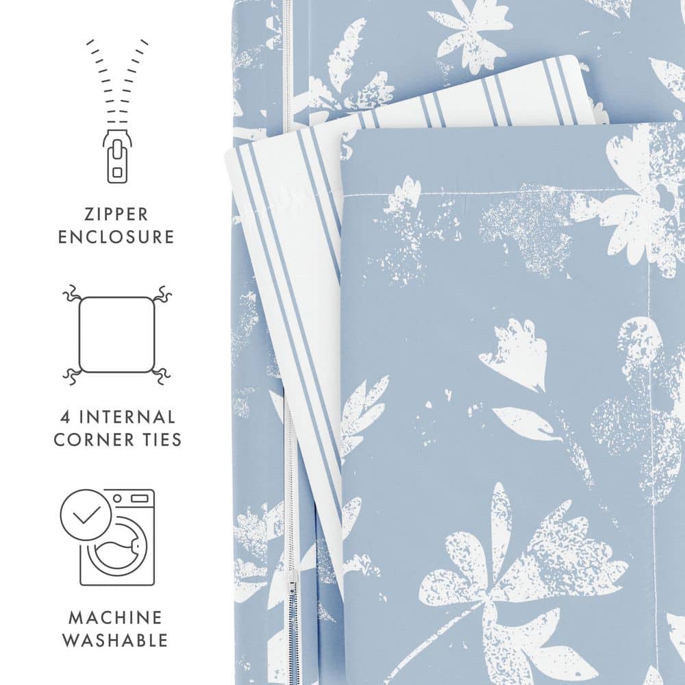 Light Blue and White Floral Pattern Reversible Queen Duvet Cover Set