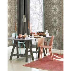 Off White Inner Beauty Paper Unpasted Matte Wallpaper, 27-in by 27-ft