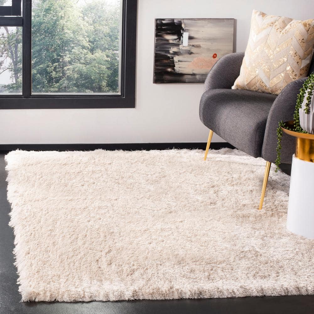 Ivory Tufted Shag 5' x 7' Wool and Synthetic Rug