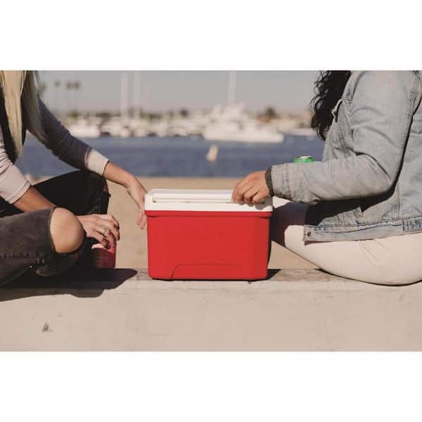 IGLOO Legend Red/White 9 qt Cooler 8006330 - The Home Depot