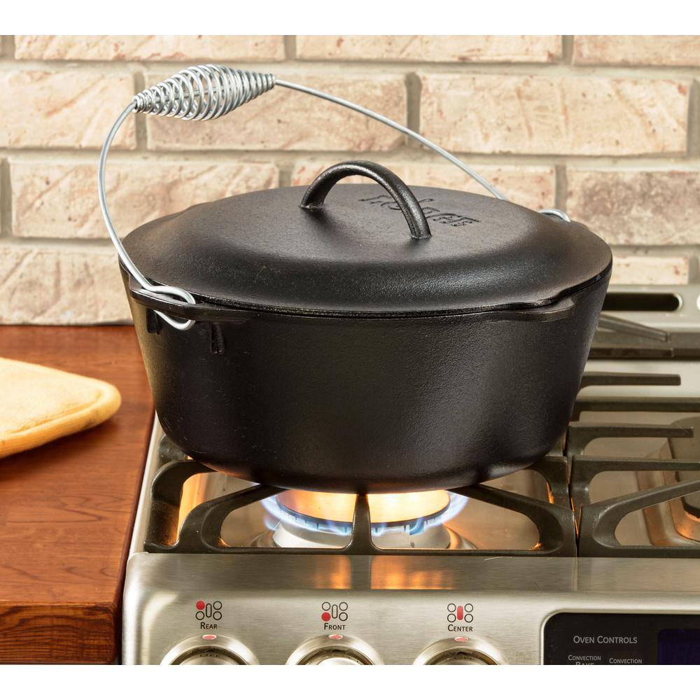 Classic Black 7 qt Cast Iron Dutch Oven with Spiral-Grip Handle
