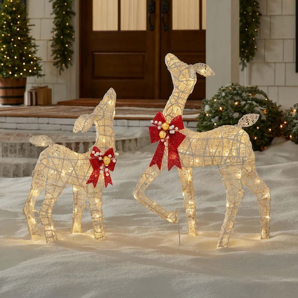 2-Piece Polar Wishes LED Deer Y7