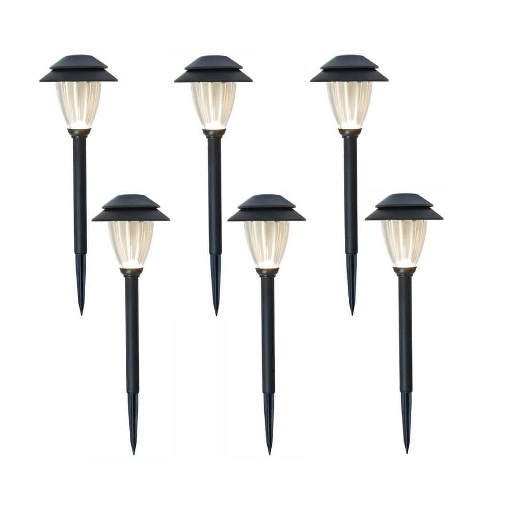 Hampton Bay Low-Voltage Black Outdoor Integrated LED Dusk to Dawn Landscape  Path Light Set with Transformer (6-Pack) NXT-LV-PW06 - The Home Depot