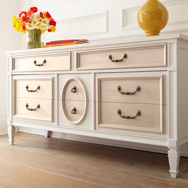1 qt. #BCP10 Pale Moon Interior Chalk Decorative Paint