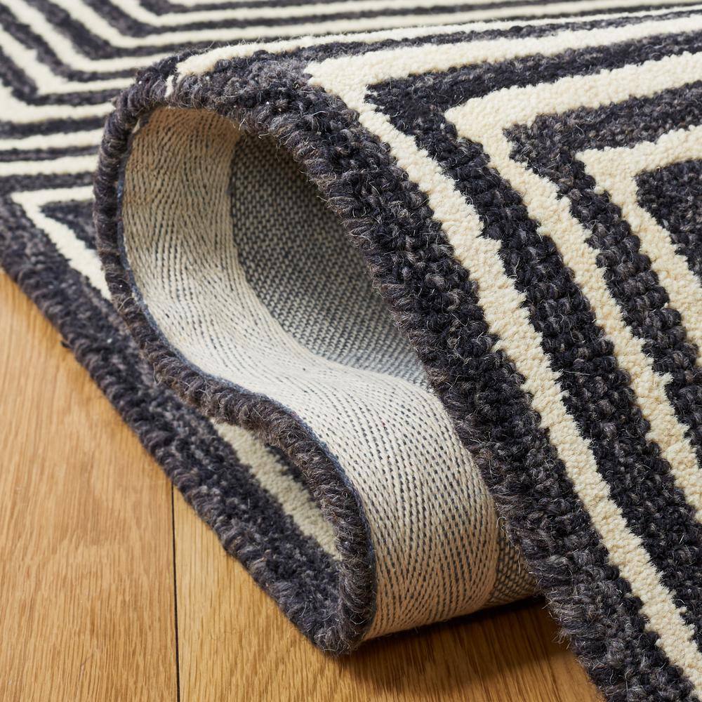 Elegant Black and Beige Hand-Tufted Wool Rug, 4' x 6'