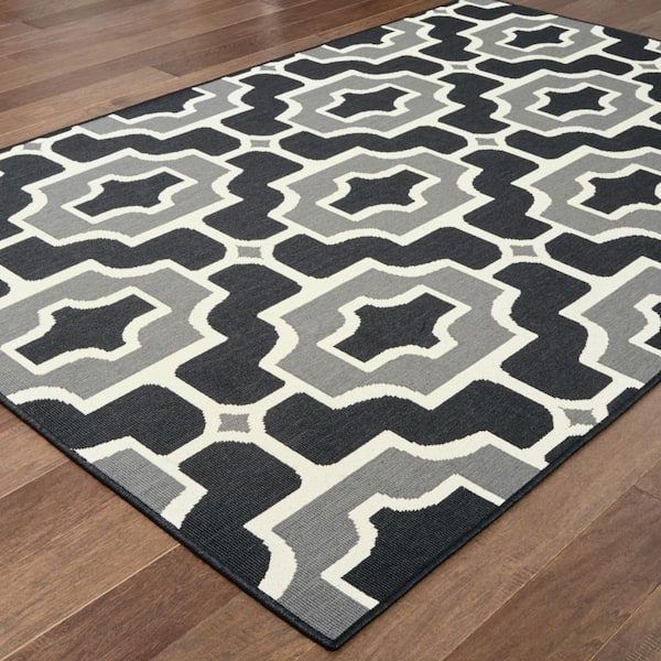 Black, Gray 2 ft. x 4 ft. Loomed Geometric Polypropylene Rectangle Indoor/Outdoor Area Rug
