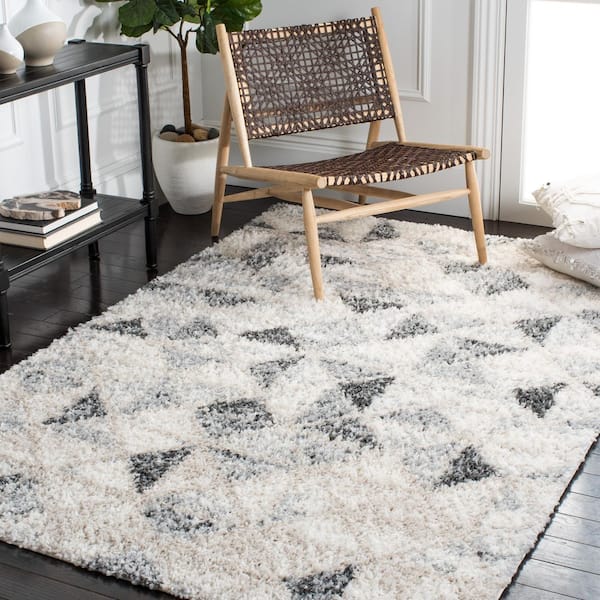 Berber Shag 7 ft. x 9 ft. Gray/Ivory Geometric Modern Area Rug