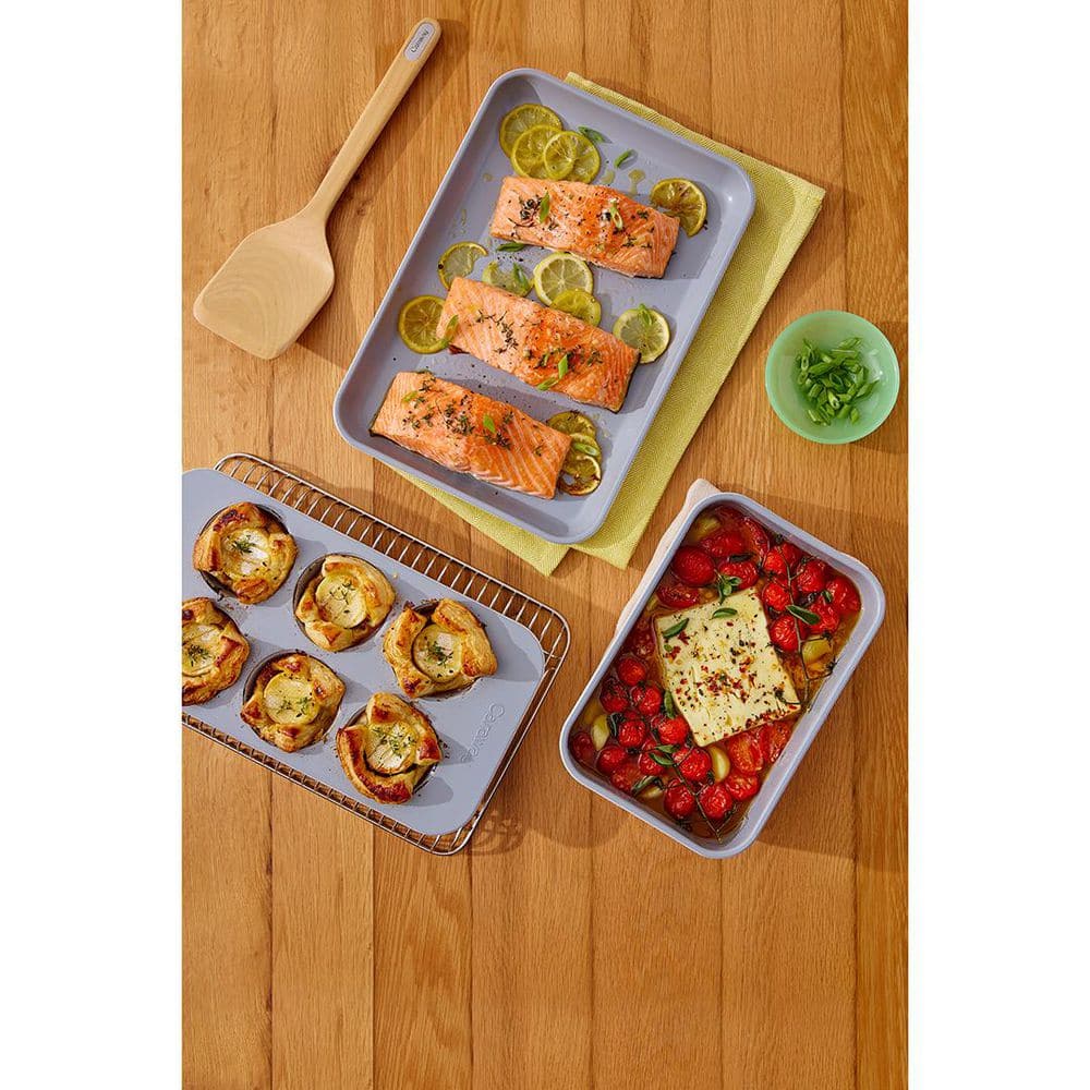 Mini 6 Piece Navy Bakeware Set with Storage