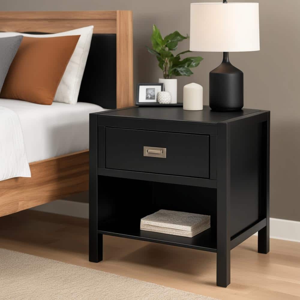 1-Drawer Classic Solid Wood Nightstand - Black