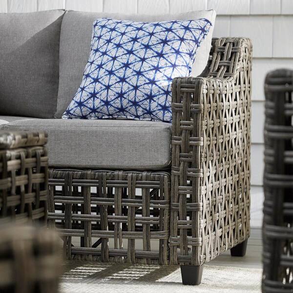 hampton bay wicker loveseat cushions