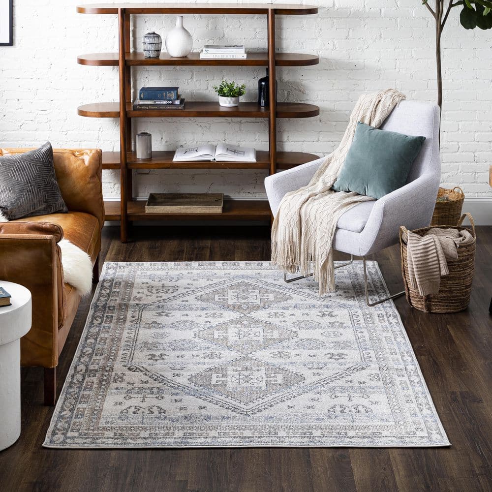 Gray Medallion Synthetic Easy Care Area Rug, 5'3" x 8'