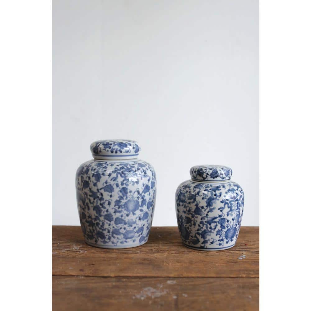 Blue and White Ceramic Ginger Jar with Lid, 6.5"